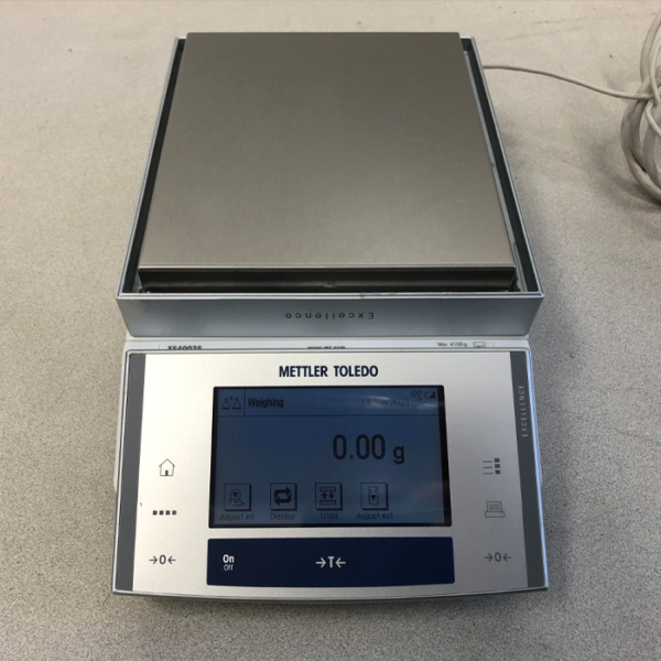 Mettler Toledo XS4002S Laboratory scale (10 available)