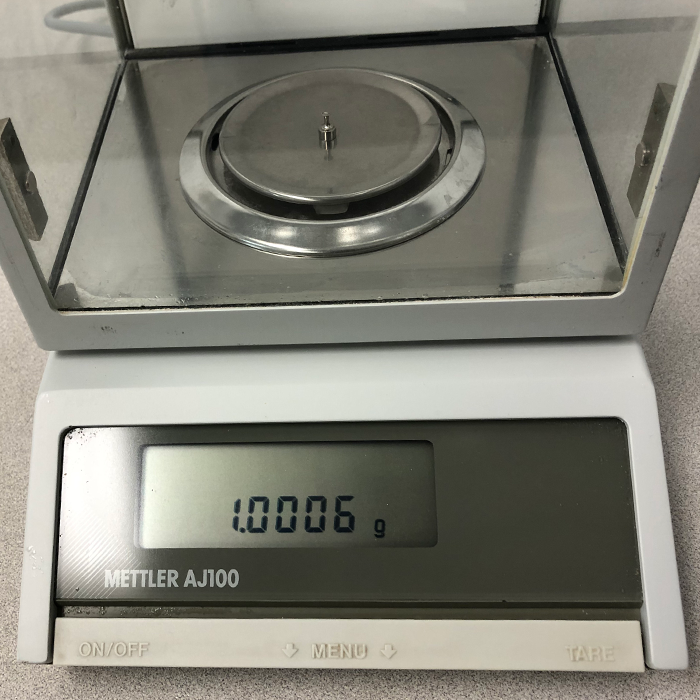 Mettler Toledo AJ100L Laboratory scale - Équipements CAPI