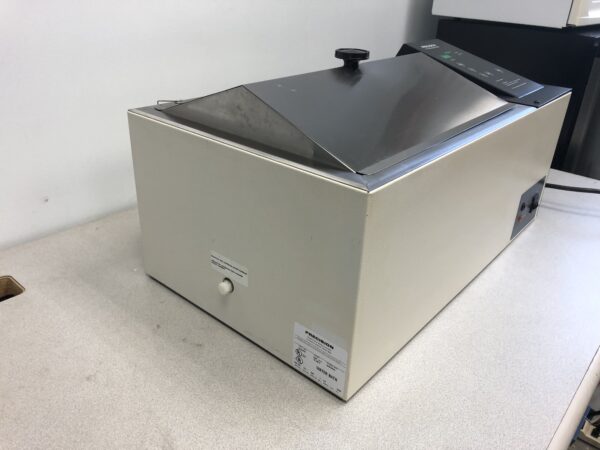 Precision laboratory heating bath - Image 7