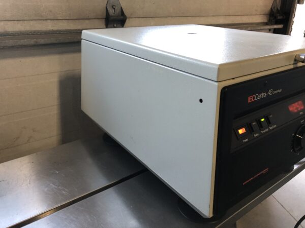 IEC Centra 4B laboratory centrifuge - Image 4