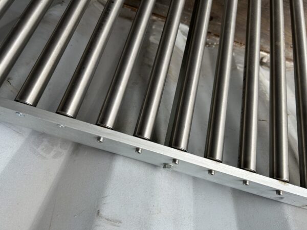Stainless steel roller conveyor - Image 2