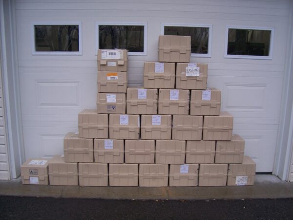 Road case rigid plastic shipping boxes for fragile or precious objects