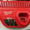 Chargeur à batterie Milwaukee M12 - Neuf – Image 2