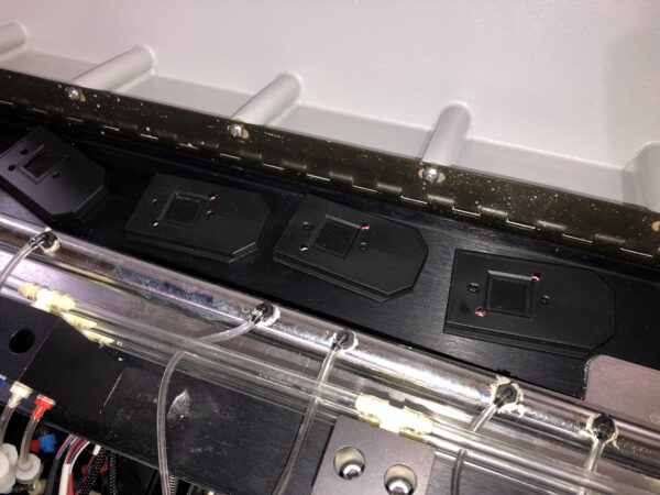 Affymetrix GeneChip Fluidics station 450 - Image 8