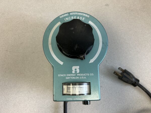 Staco Energy model 3PN1020V variable autotransformer - Image 4
