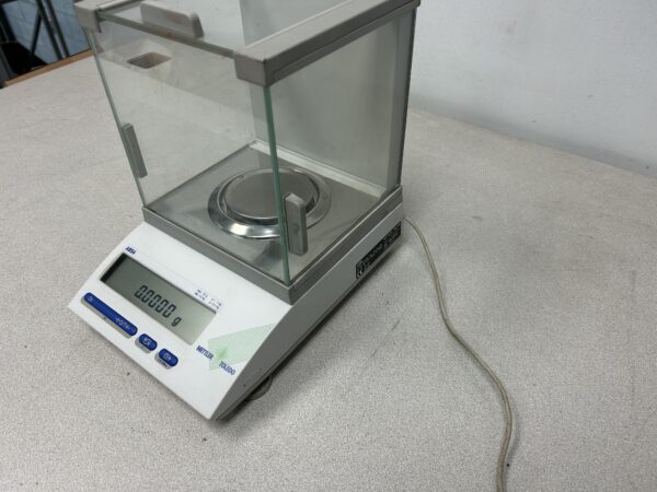 AB54 Mettler Toledo laboratory scale - Image 2