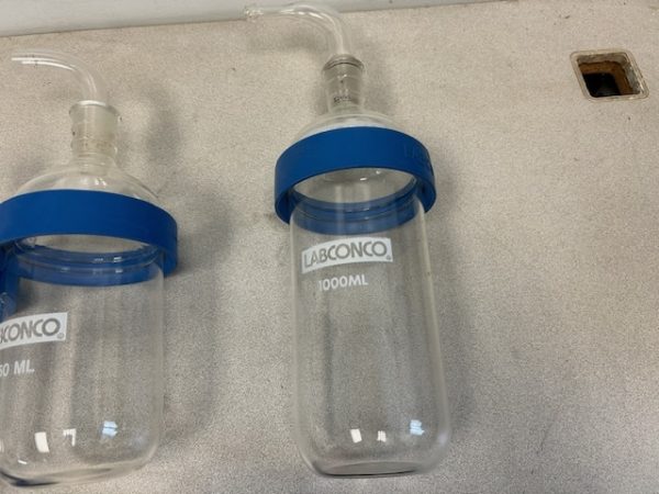 Lot de bouteilles et joints Labconco Lyph-Lock pour laboratoire – Image 3