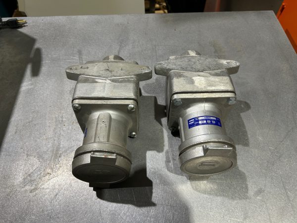Prise XP femelle Crouse Hinds 600V no AR641 – Image 3