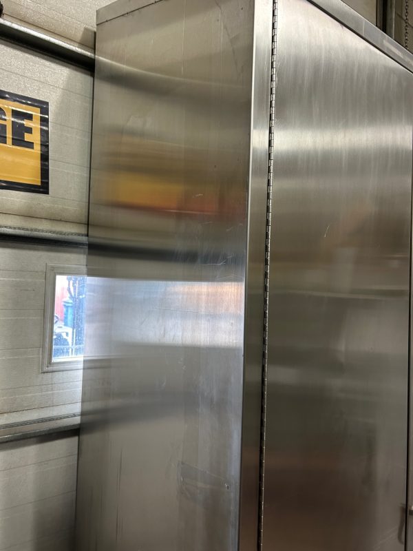 Stainless steel storage cabinet - Image 3