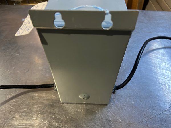 Transformateur Jefferson electric 3.75KVA model 414-TP24-015 – Image 3