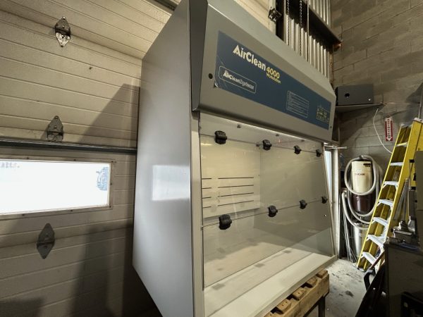 Airclean 4000 Workstation laboratory fume hood - Image 2