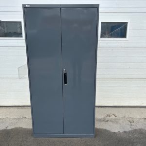 Armoire d'entreposage en acier