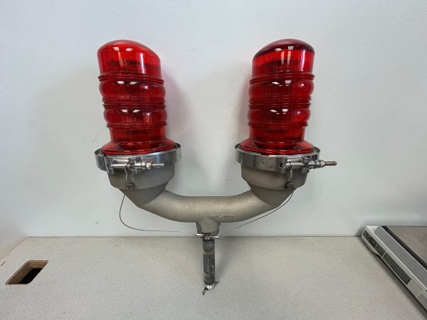 Lumière double Dialight L810 au LED no. cat 860-1R01-002 – Image 3