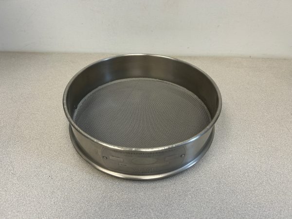 W.S. Tyler no. 30 sieve, 600 micrometer