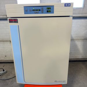 Incubateur de laboratoire Thermo scientific model 3110