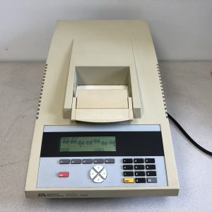 Laboratory Applied Biosystems N8030001 GENEAMP PCR 2400 thermal cycler