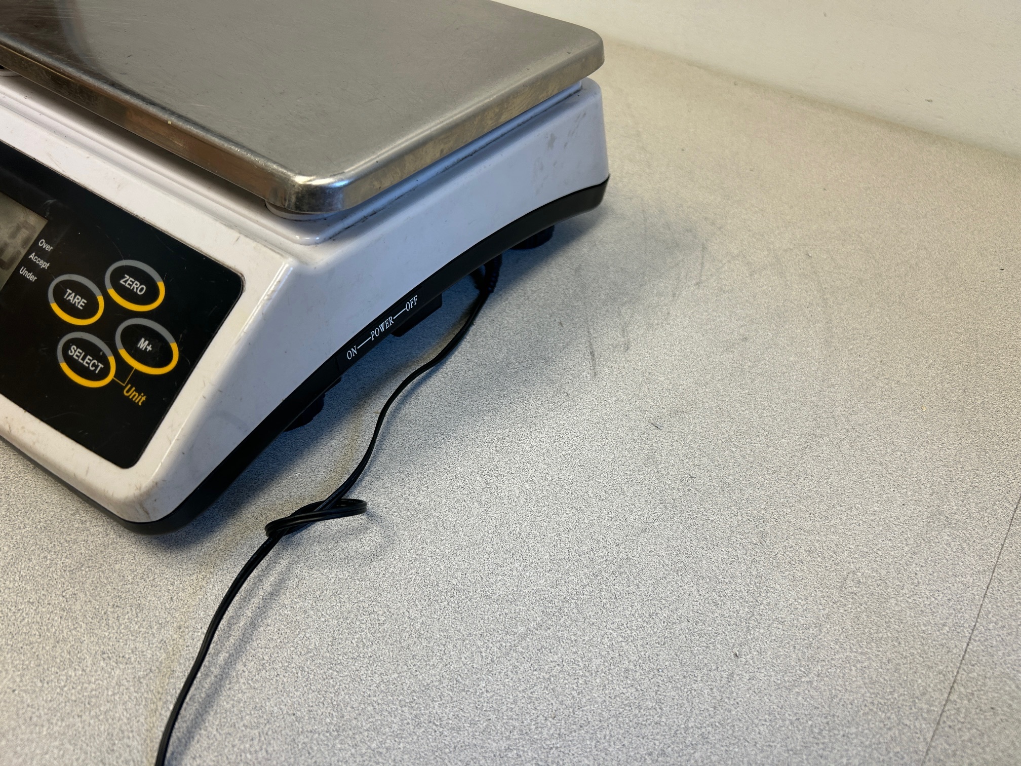 Ohaus Valor 1000 model V11P15 laboratory scale - Image 2