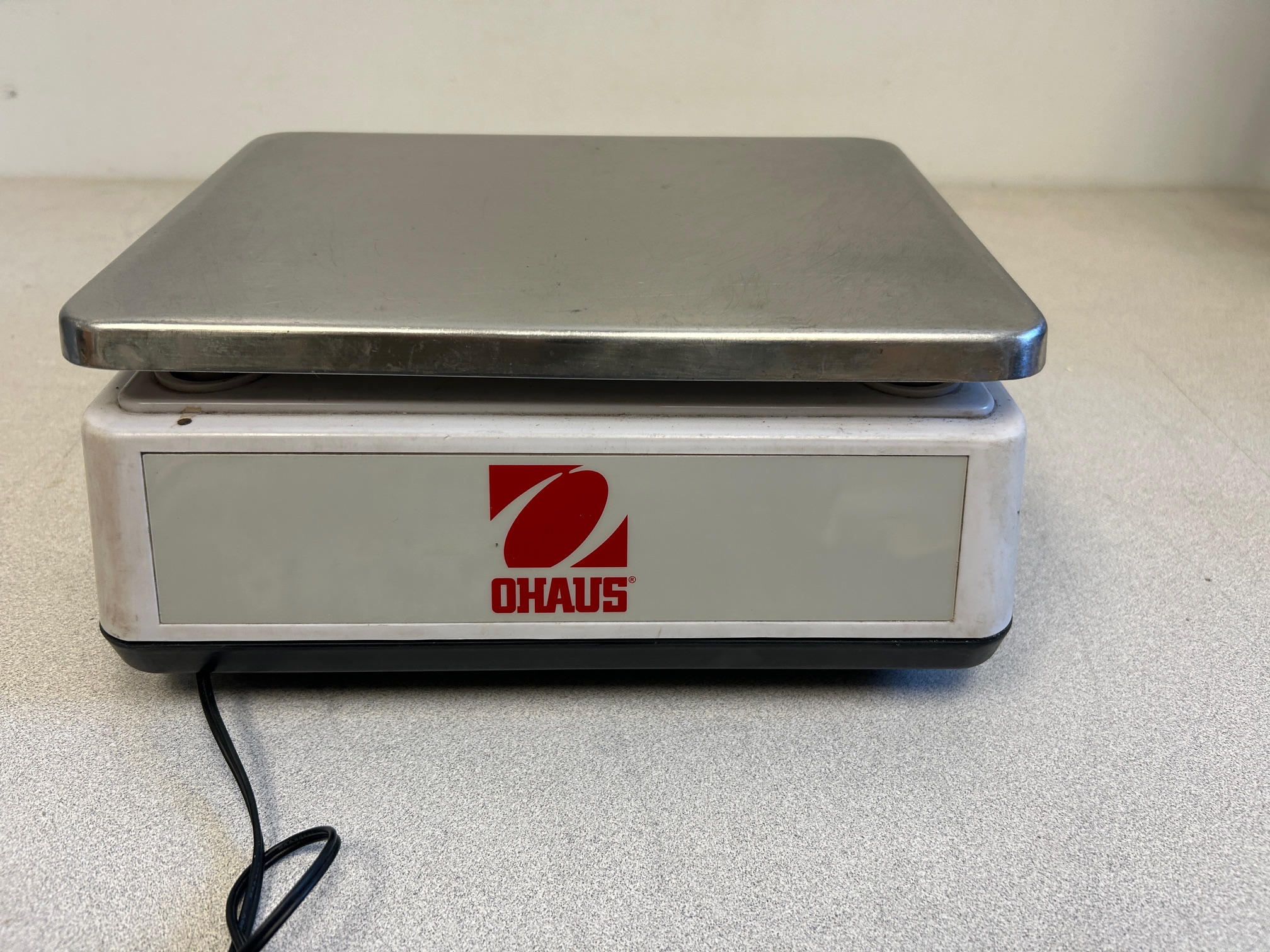 Ohaus Valor 1000 model V11P15 laboratory scale - Image 4