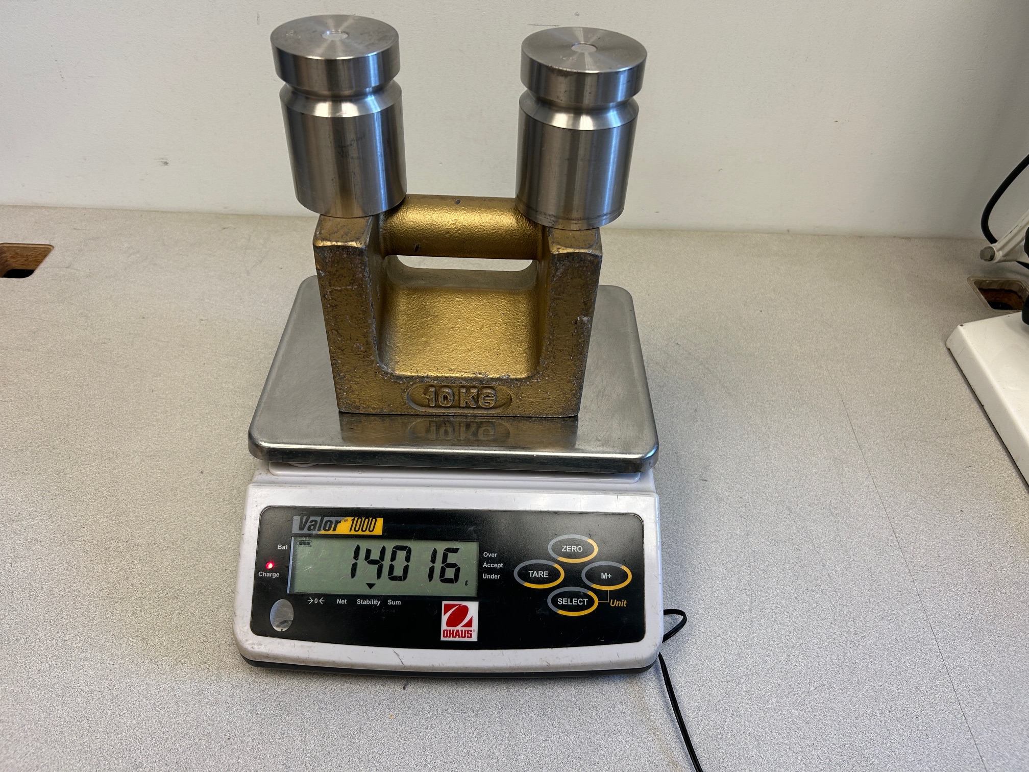 Ohaus Valor 1000 model V11P15 laboratory scale - Image 9
