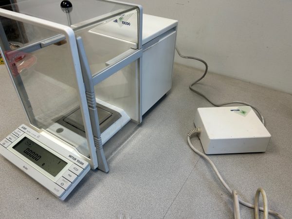 Mettler Toledo AT201 laboratory scale - Image 2