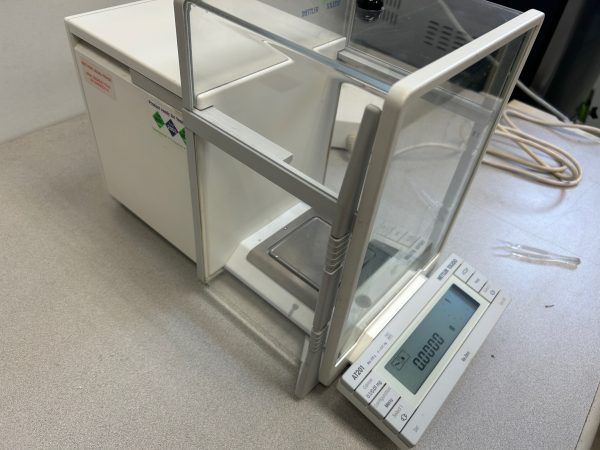 Mettler Toledo AT201 laboratory scale - Image 3