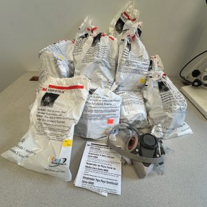 Half Facepiece 3M model 6100 respirator, size small