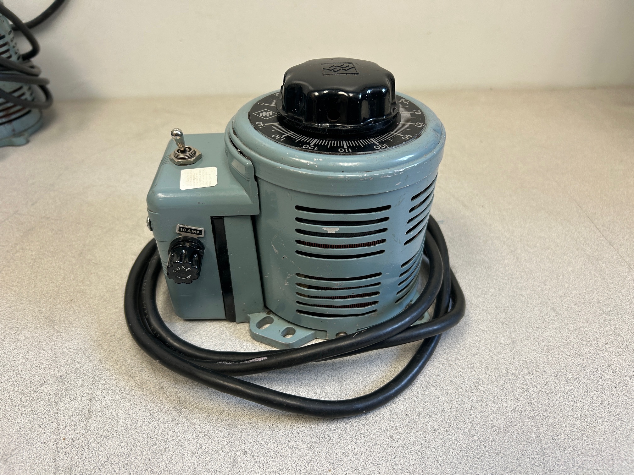 Powerstat model 116B Variac voltage regulator - Image 2