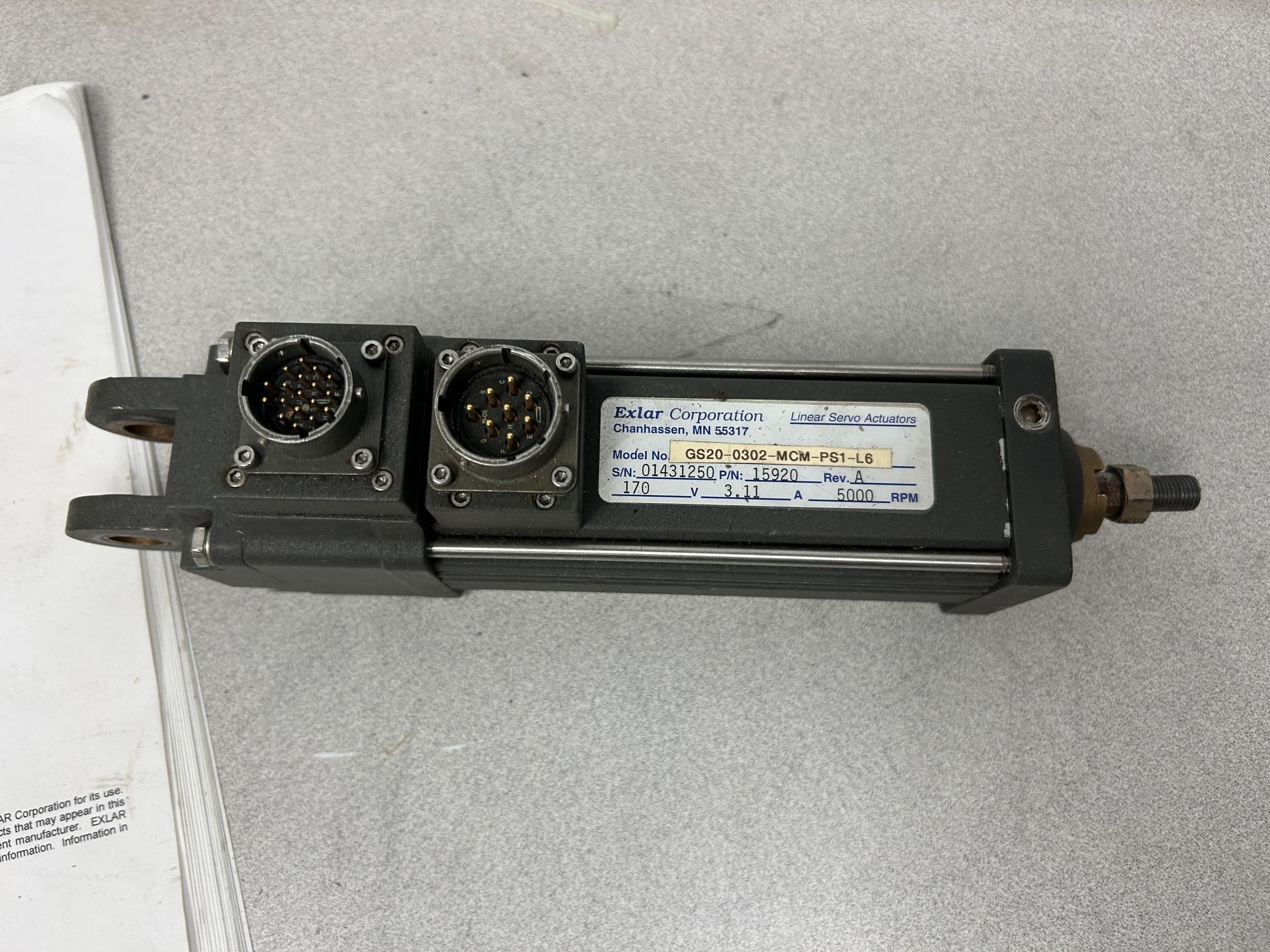 Cylindres actuateurs électrique Exlar Corporation model GS20-0302-MCM-PS1-L6 – Image 2