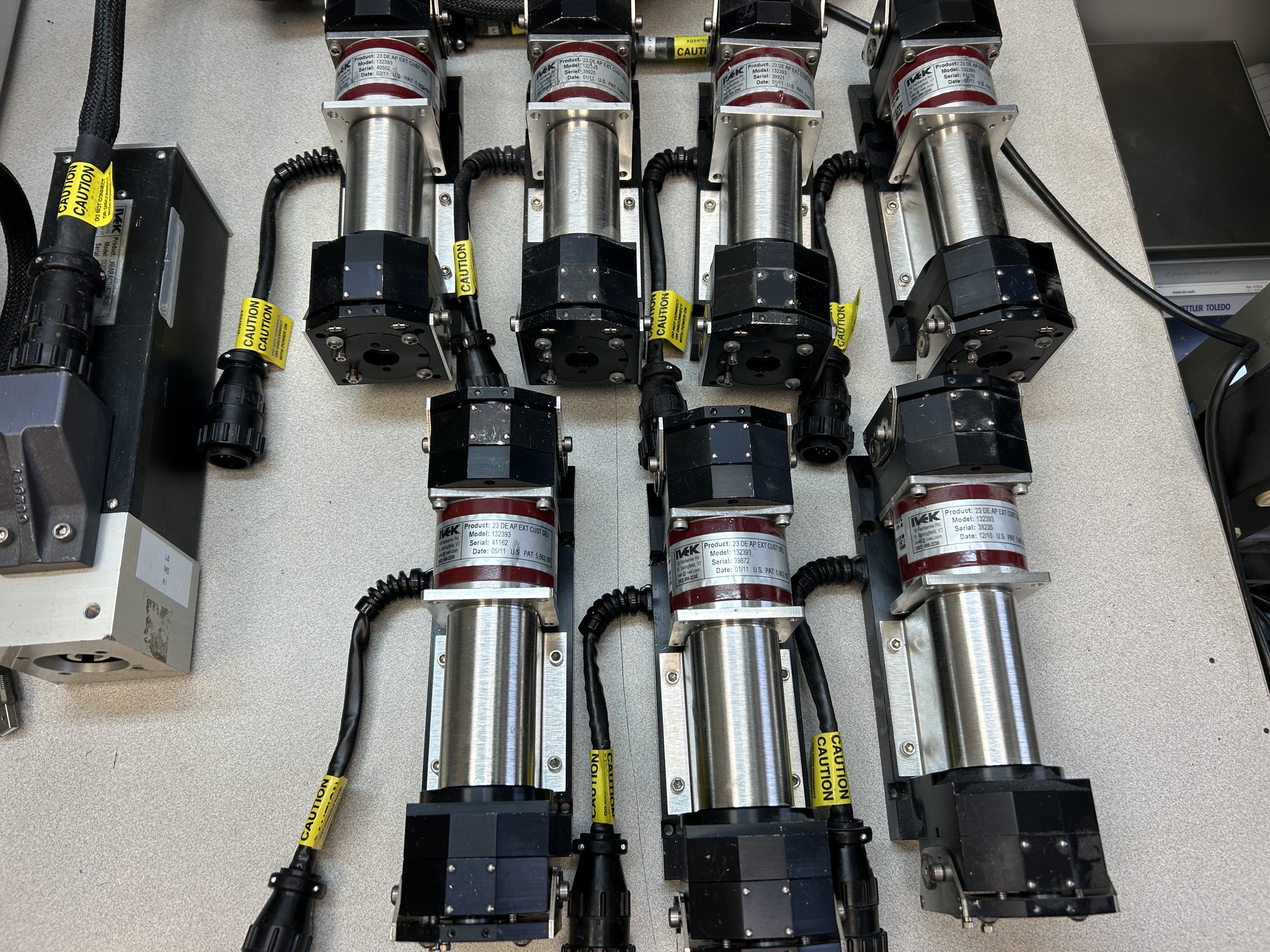 Lot of IVEK Multispense 2000 controllerS & actuators - Image 5