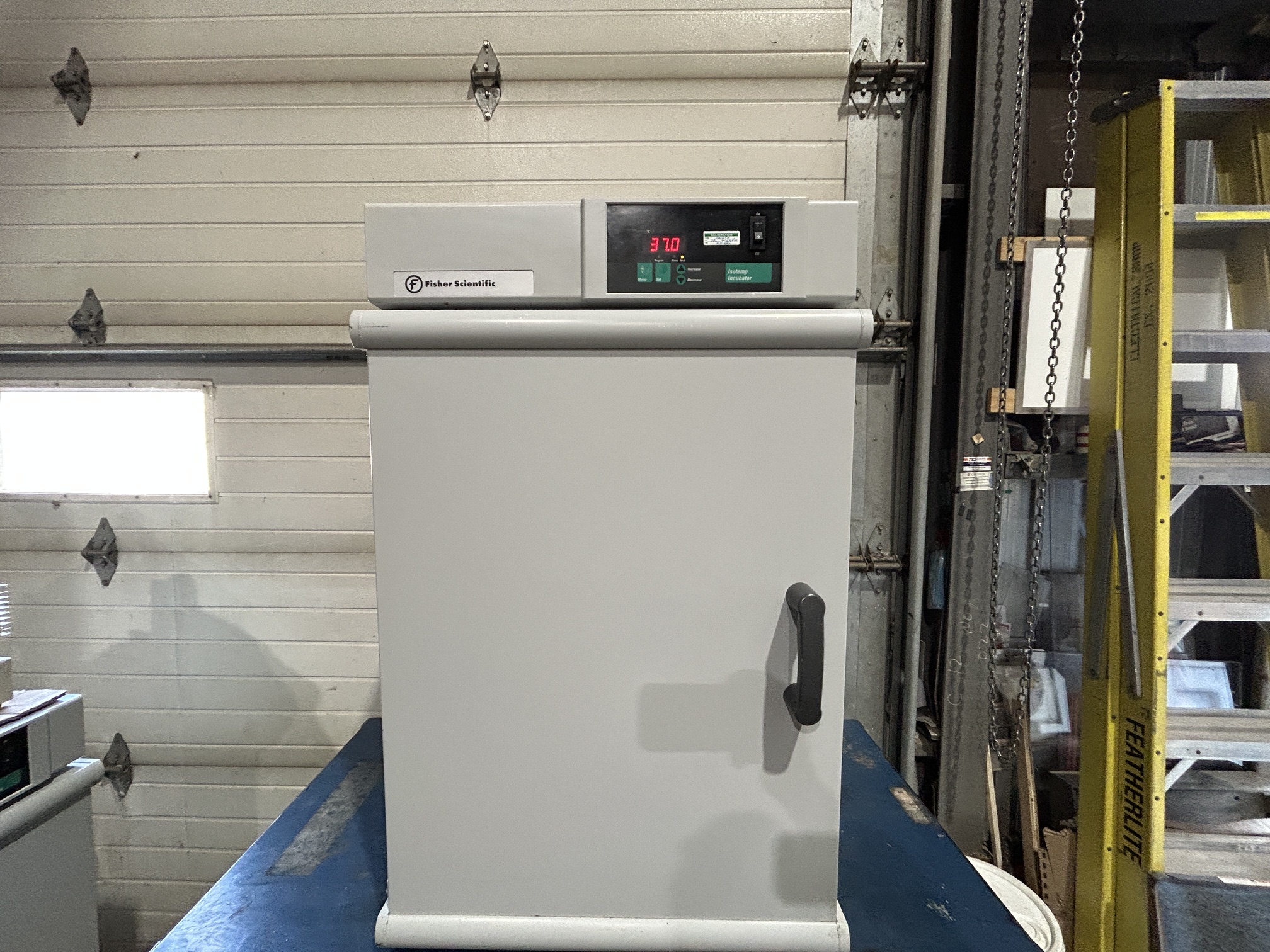 Incubateur de laboratoire Fisher Scientific 650D