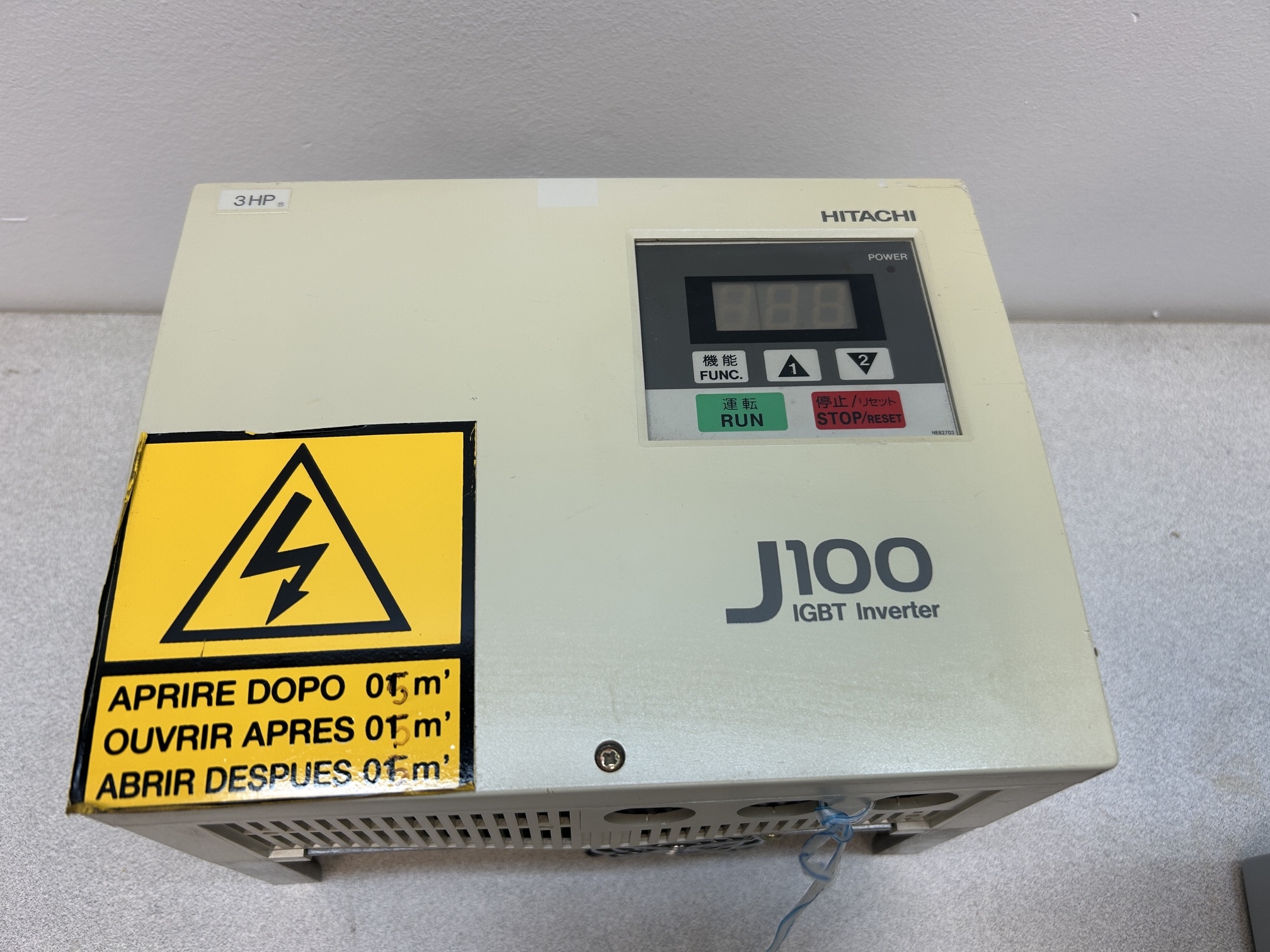 Hitachi J100-022LFU2 speed variator / inverter - Image 8