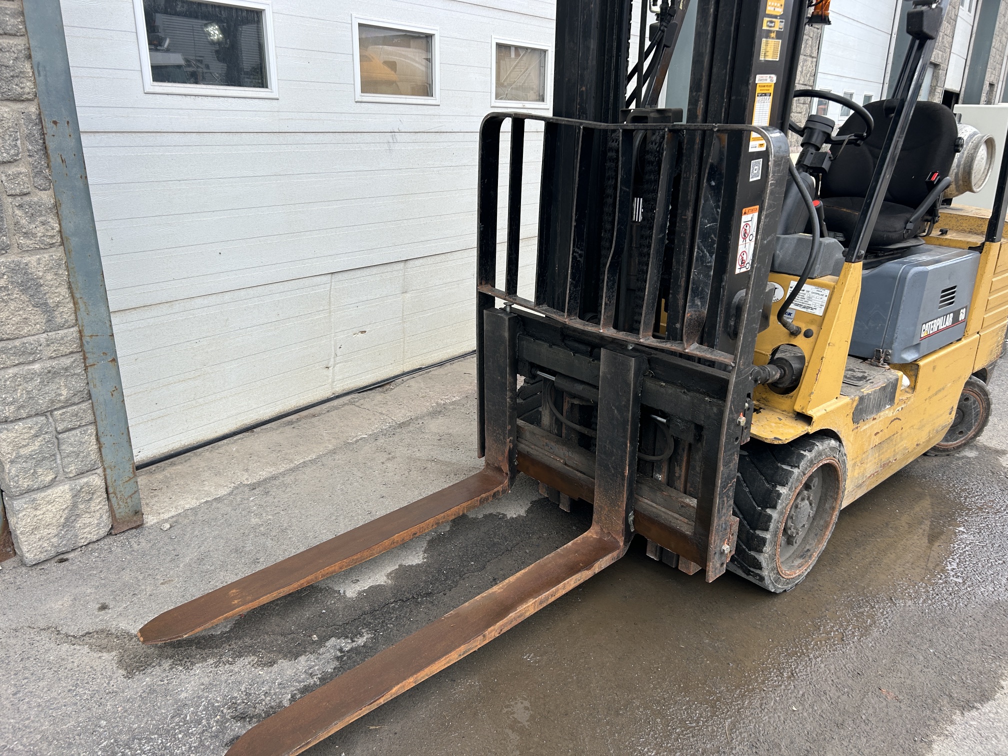 Chariot élévateur Caterpillar GC30 – Image 9