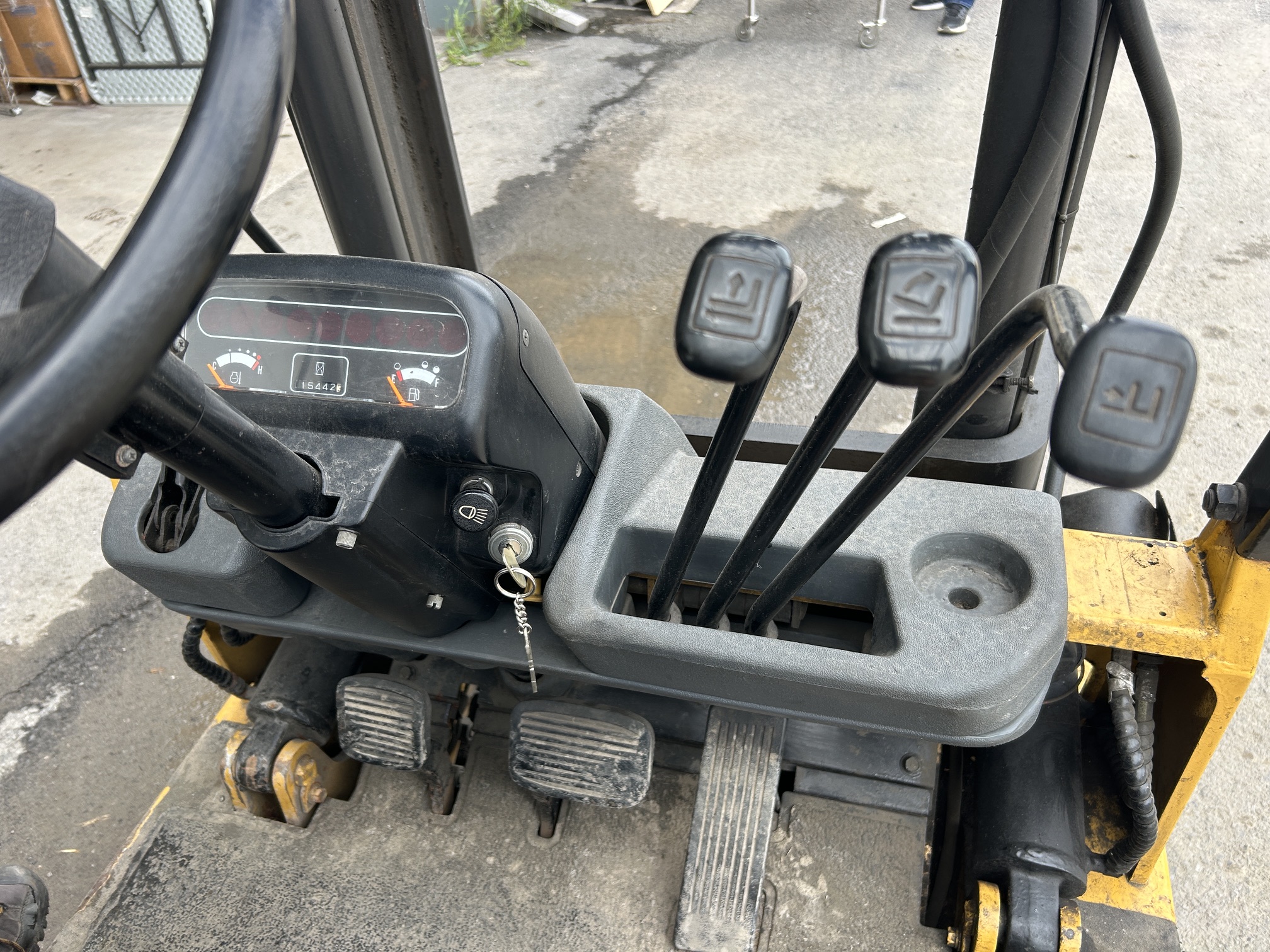 Chariot élévateur Caterpillar GC30 – Image 3