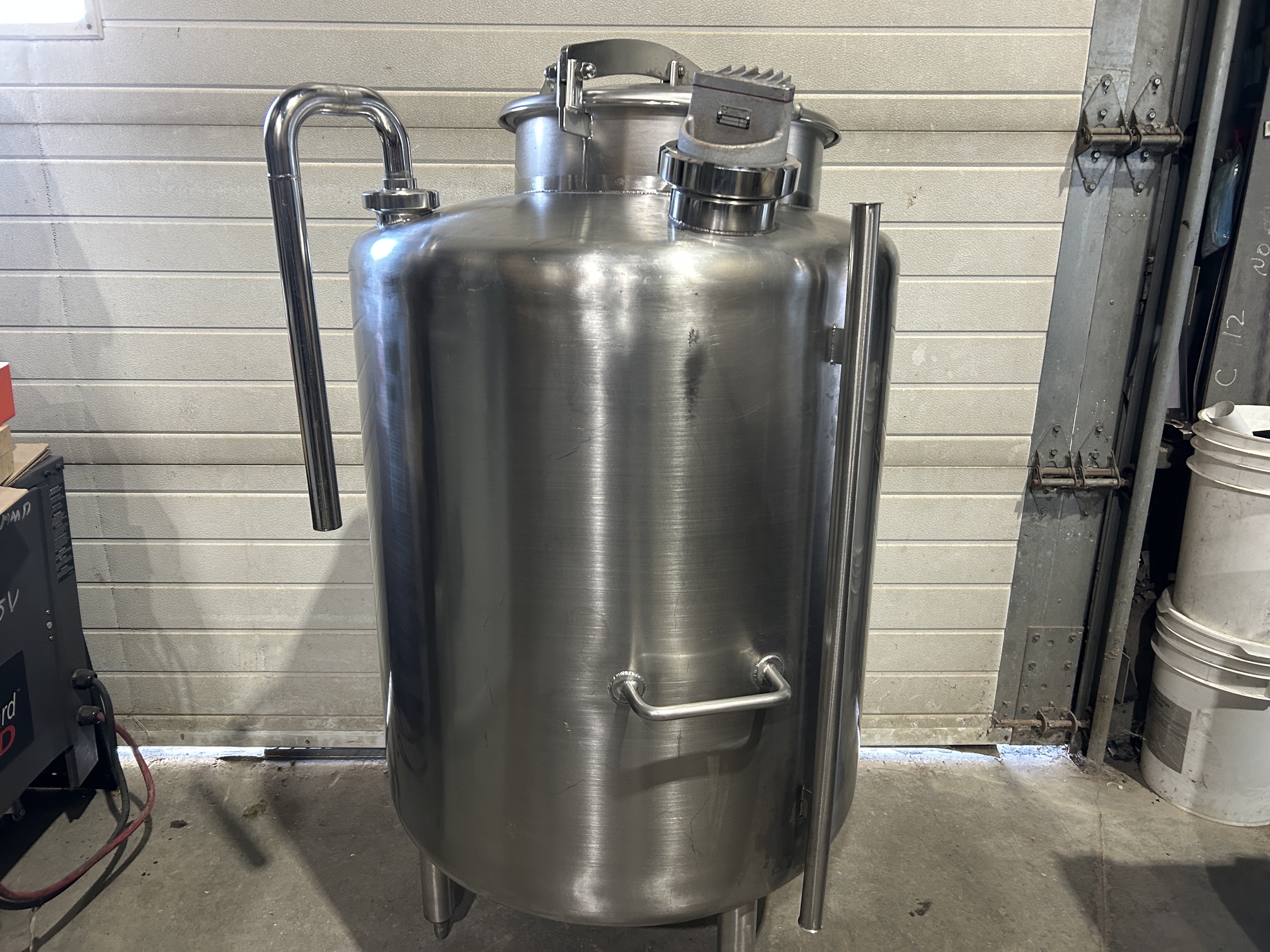 Réservoir en acier inoxydable de 325 litres – Image 2
