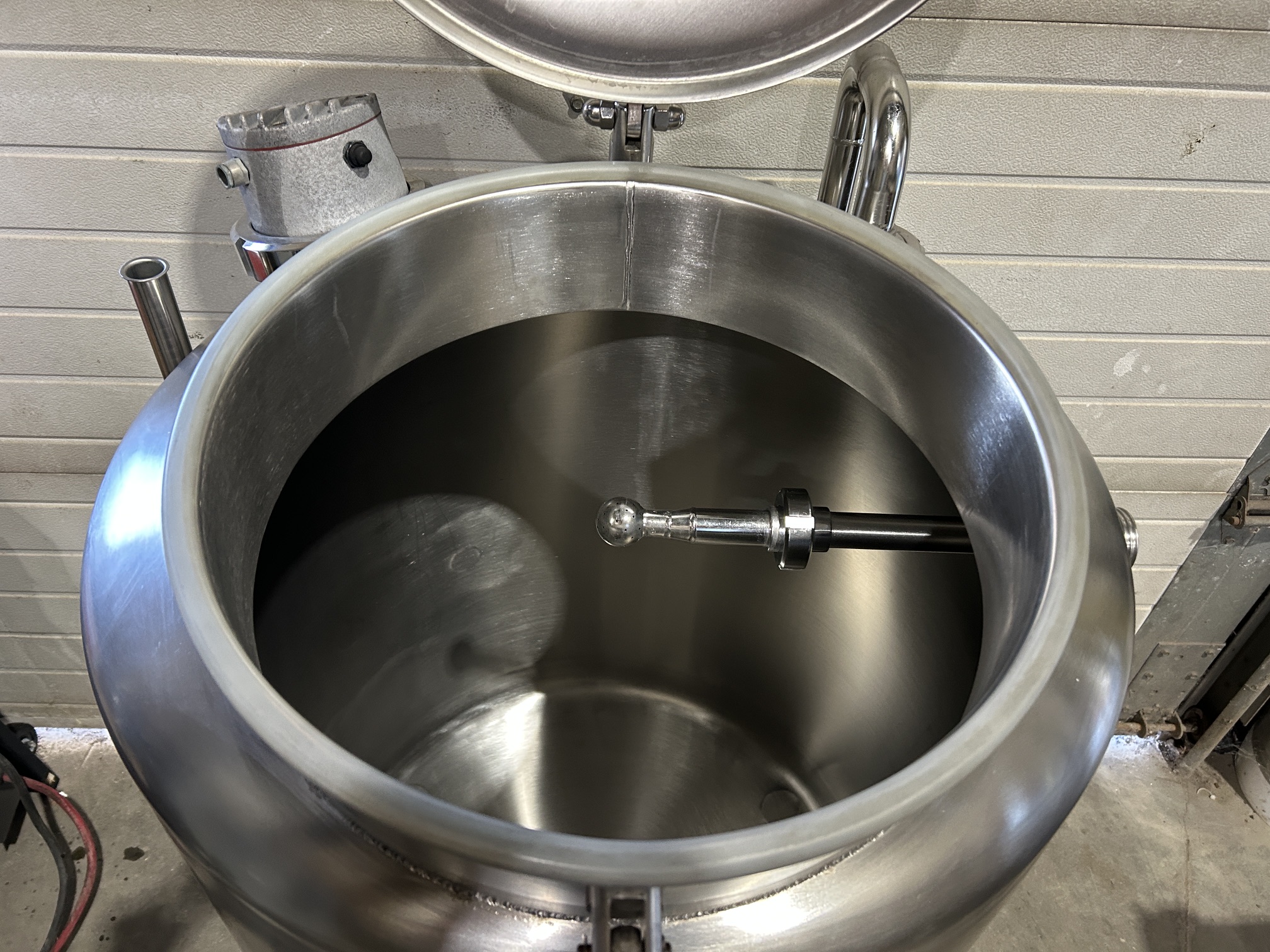 Réservoir en acier inoxydable de 325 litres – Image 6